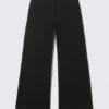 Hose mit abgeschnittenem Bund – Schwarz Hose mit abgeschnittenem Bund – Schwarz