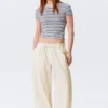 Hose mit niedriger Leibhöhe, Rüschen und Kordelzug – Off-White Hose mit niedriger Leibhöhe, Rüschen und Kordelzug – Off-White