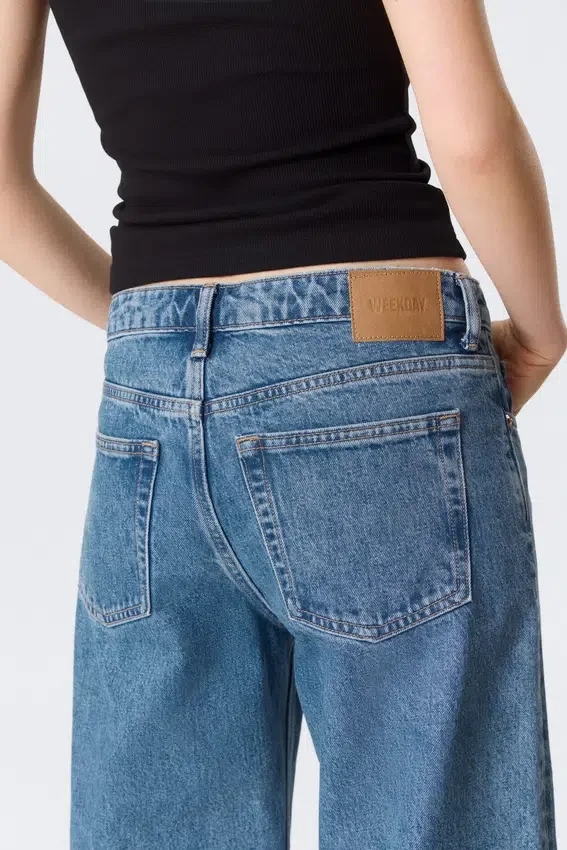 Imoo Low Rise Loose Wide Jeans – 90S Blue – Mittelblau Imoo Low Rise Loose Wide Jeans – 90S Blue – Mittelblau