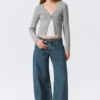 Jeans mit hoher Taille, geschwungenem Rückenteil und geradem Bein – Barrel – Mittelblau Jeans mit hoher Taille, geschwungenem Rückenteil und geradem Bein – Barrel – Mittelblau