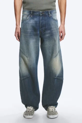 Jeans mit niedriger Leibhöhe, lockerer Passform und konisch zulaufendem Bein – Baltic Blue – Dunkelblau Jeans mit niedriger Leibhöhe, lockerer Passform und konisch zulaufendem Bein – Baltic Blue – Dunkelblau