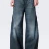 Jogginghose aus Denim mit niedriger Leibhöhe und lockerer Passform – Mittelblau – Dunkelblau Jogginghose aus Denim mit niedriger Leibhöhe und lockerer Passform – Mittelblau – Dunkelblau