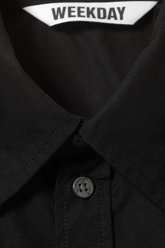 Kastenförmiges Baumwollhemd mit kurzen Shorts – Schwarz Kastenförmiges Baumwollhemd mit kurzen Shorts – Schwarz