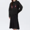 Kastenförmiges bedrucktes Langarmshirt – Washed Black – Dragon Gaze