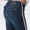 Katsumi Low-Rise-Jeans mit ausgefransten Beinen – Summit Blue – Dunkelblau
