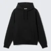 Klassischer Kapuzenpullover – Schwarz Klassischer Kapuzenpullover – Schwarz