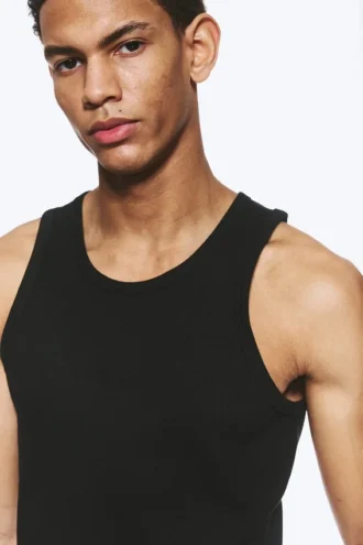 Klassisches geripptes Tanktop – Schwarz