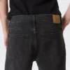 Klean Mid Rise Regular Straight Jeans – Tuned Black – Schwarz Klean Mid Rise Regular Straight Jeans – Tuned Black – Schwarz