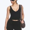 Kroppes Sport-Top mit tiefem Ausschnitt – Schwarz Kroppes Sport-Top mit tiefem Ausschnitt – Schwarz