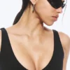 Kroppes Sport-Top mit tiefem Ausschnitt – Schwarz Kroppes Sport-Top mit tiefem Ausschnitt – Schwarz