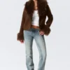 Kurze Jacke mit Kunstfellbesatz – Dunkelbraun Kurze Jacke mit Kunstfellbesatz – Dunkelbraun