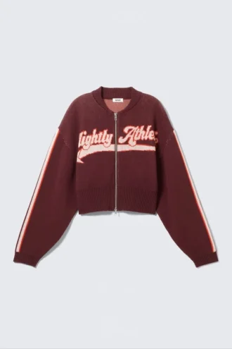 Kurze Jacquard-Strickjacke mit Reißverschluss – Dunkelrot – Leicht sportlich Kurze Jacquard-Strickjacke mit Reißverschluss – Dunkelrot – Leicht sportlich