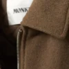 Kurze, kastenförmige Jacke mit Reißverschluss – Weichbraun Kurze, kastenförmige Jacke mit Reißverschluss – Weichbraun