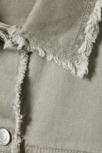 Kurze, kastenförmige Twill-Jacke – Khaki-Grün