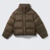 Kurze Oversize-Daunenjacke – Dunkelbraun Kurze Oversize-Daunenjacke – Dunkelbraun