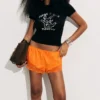 Kurze Satin-Spitzen-Shorts – Orange Kurze Satin-Spitzen-Shorts – Orange