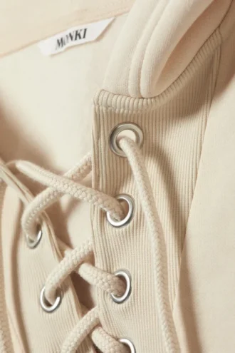 Kurzer Kapuzenpullover mit Schnürung – Hellbeige