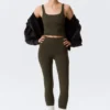 Kurzes Sport-Top – Dunkelbraun Kurzes Sport-Top – Dunkelbraun