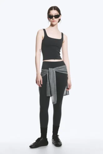 Kurzes Sporttop – Dunkelgrau
