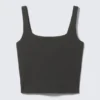 Kurzes Sporttop – Dunkelgrau Kurzes Sporttop – Dunkelgrau