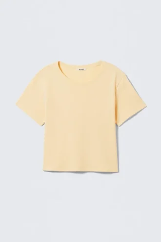 Kurzes, tailliertes Baumwoll-T-Shirt – Hellgelb