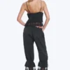 Kurzes Top mit Spitzenbesatz – Schwarz Kurzes Top mit Spitzenbesatz – Schwarz