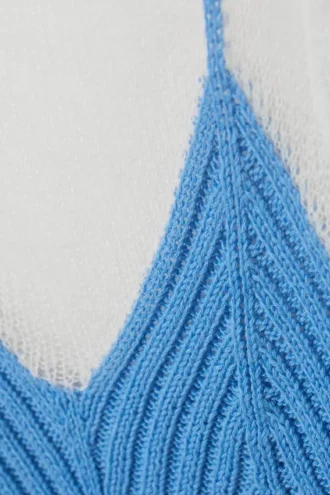 Kurzärmeliges, gestricktes Lagen-Oberteil – Weiß & Blau