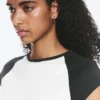 Kurzärmeliges Raglan-T-Shirt – Weiß/Dunkelgrau