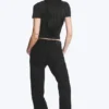 Laika Mid Rise Regular Straight Jeans – Black Rinse – Schwarz