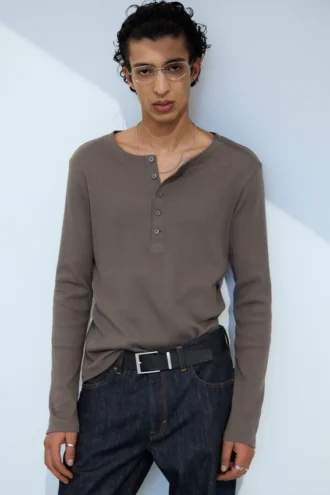 Langarm-Henley-T-Shirt – Dark Mole