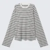 Langarmshirt in Boxy-Passform mit weißen und schwarzen Streifen Langarmshirt in Boxy-Passform mit weißen und schwarzen Streifen