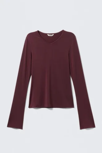 Langarmshirt mit V-Ausschnitt – Burgunderrot Langarmshirt mit V-Ausschnitt – Burgunderrot