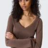 Langarmshirt mit V-Ausschnitt – Washed Mole Langarmshirt mit V-Ausschnitt – Washed Mole