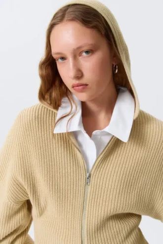 Langer Strick-Kapuzenpullover mit Reißverschluss – Beige