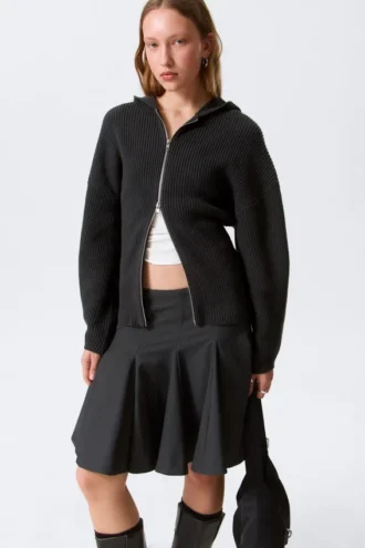 Langer Strick-Kapuzenpullover mit Reißverschluss – Schwarz