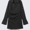 Langärmliges, asymmetrisches Mini-Hemd-Kleid – Schwarz