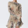 Langärmliges, asymmetrisches Satin-Minikleid – Beige – Schlangenhautmuster Langärmliges, asymmetrisches Satin-Minikleid – Beige – Schlangenhautmuster