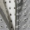 Lasergeschnittener Kapuzenpullover mit Reißverschluss – Grau meliert Lasergeschnittener Kapuzenpullover mit Reißverschluss – Grau meliert