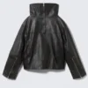 Lederjacke mit hohem Kragen – Schwarz Lederjacke mit hohem Kragen – Schwarz