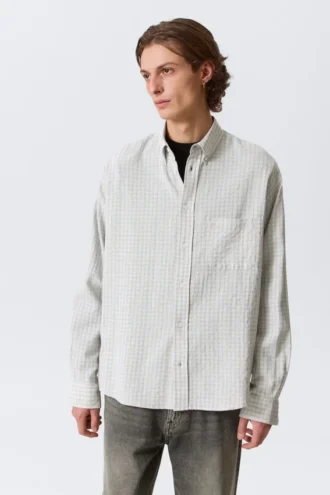 Locker geschnittenes Button-Down-Hemd – grau kariert Locker geschnittenes Button-Down-Hemd – grau kariert