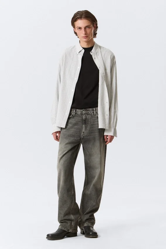 Locker geschnittenes Button-Down-Hemd – grau kariert Locker geschnittenes Button-Down-Hemd – grau kariert