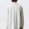 Locker geschnittenes Button-Down-Hemd – grau kariert Locker geschnittenes Button-Down-Hemd – grau kariert