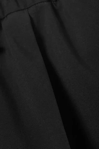 Locker sitzende Anzugshorts aus Twill mit Kordelzug – Schwarz