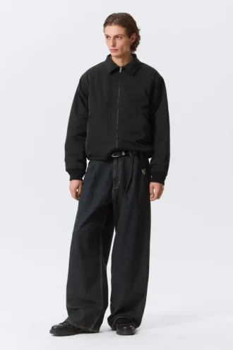 Locker sitzende Jacke mit Reißverschluss – Schwarz