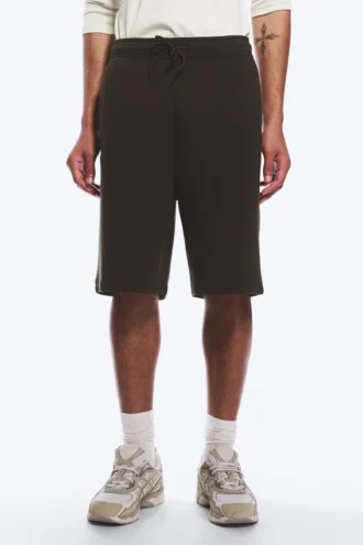 Locker sitzende Scuba-Shorts – Dunkelbraun