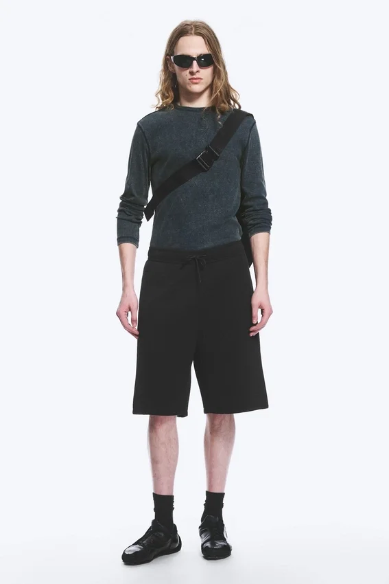 Locker sitzende Scuba-Shorts – Schwarz Locker sitzende Scuba-Shorts – Schwarz