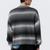 Locker sitzender, melierter Strickpullover aus Baumwolle – Black Space Dye Locker sitzender, melierter Strickpullover aus Baumwolle – Black Space Dye