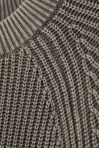 Locker sitzender Strickpullover aus Baumwolle – gewaschenes Dunkelgrau-Melange Locker sitzender Strickpullover aus Baumwolle – gewaschenes Dunkelgrau-Melange