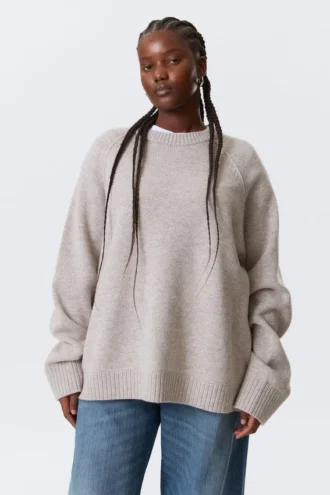 Locker sitzender Strickpullover aus Wolle – Hellbraun meliert