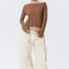 Locker sitzender Strickpullover mit U-Ausschnitt – Braun Locker sitzender Strickpullover mit U-Ausschnitt – Braun